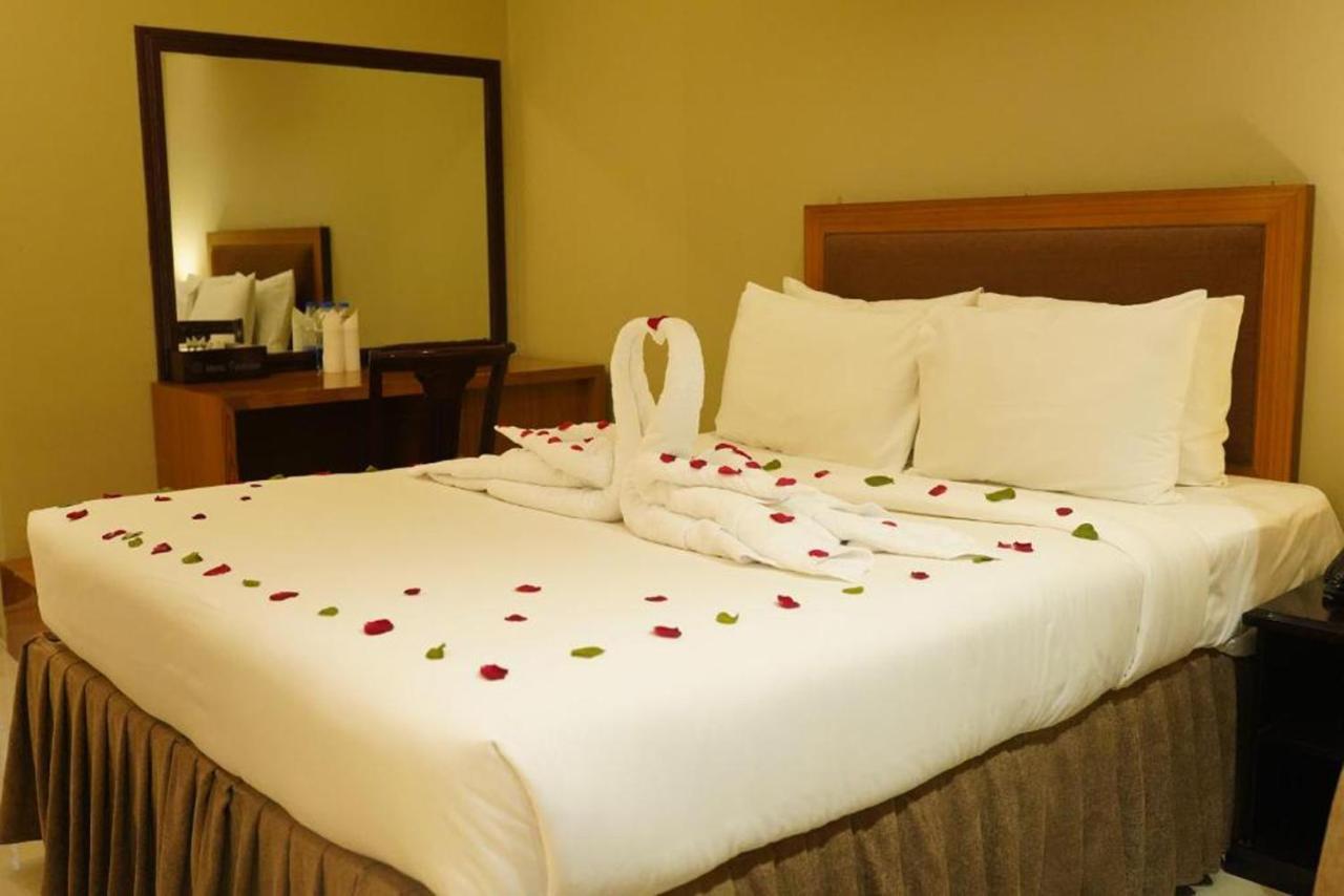 Hotel Fountain ธากา ภายนอก รูปภาพ