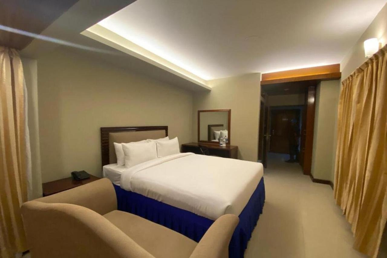 Hotel Fountain ธากา ภายนอก รูปภาพ